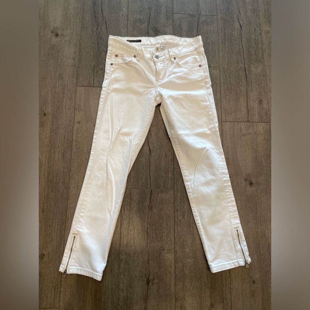 Excellent condition White Club Monaco jeans
